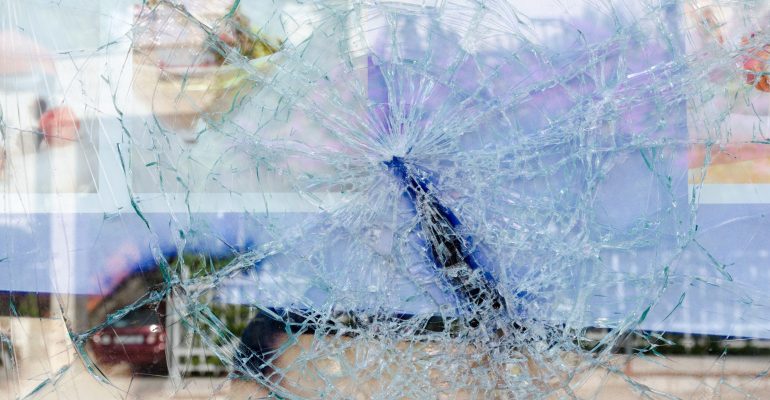 Riparazione vetri rotti Milano